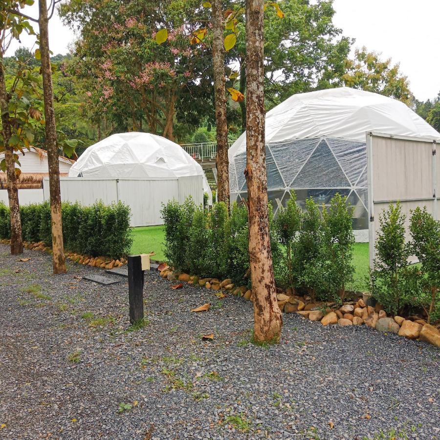 Hotel Evie Mae Camp Ban Cha-om Exteriér fotografie